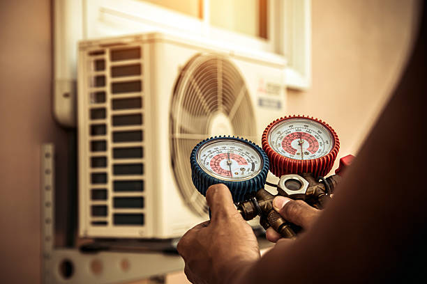 Professional Hvac Installation technician working in Kingston, OK